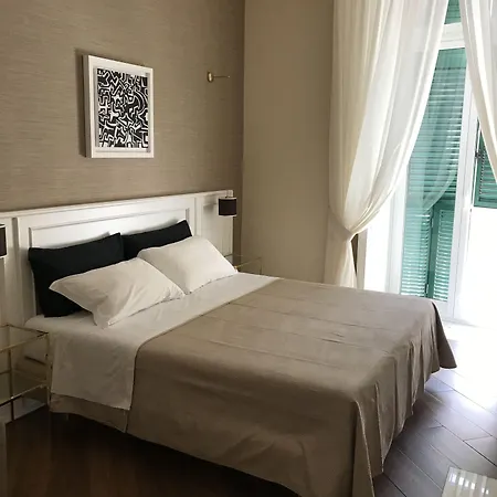 Novanova Nápoly