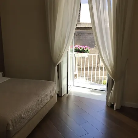 Panzió Novanova Nápoly