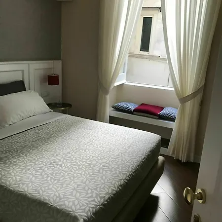 Couette-café Novanova Naples